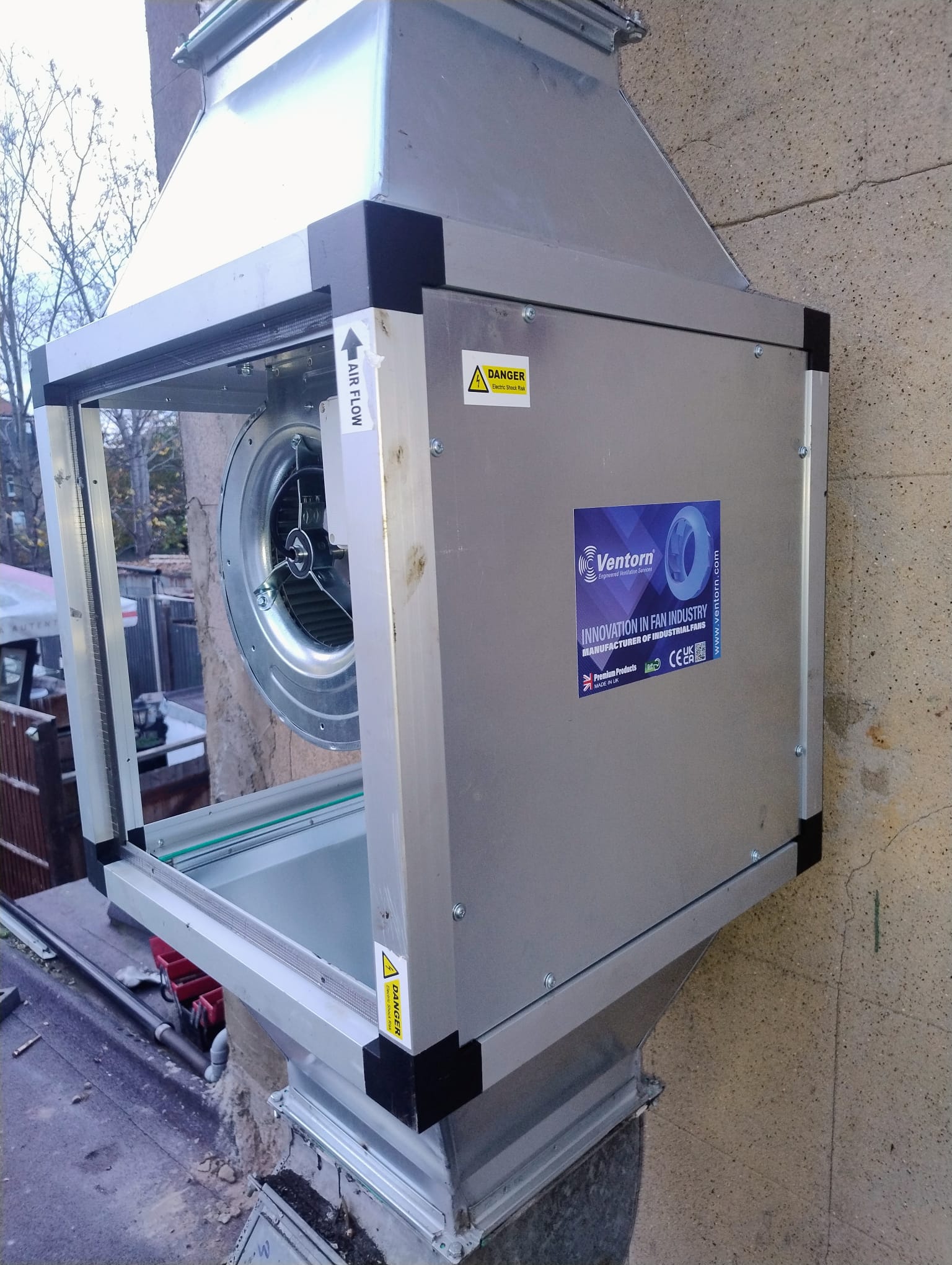 Emergency Extractor Fan Replacement – Central London Restaurant